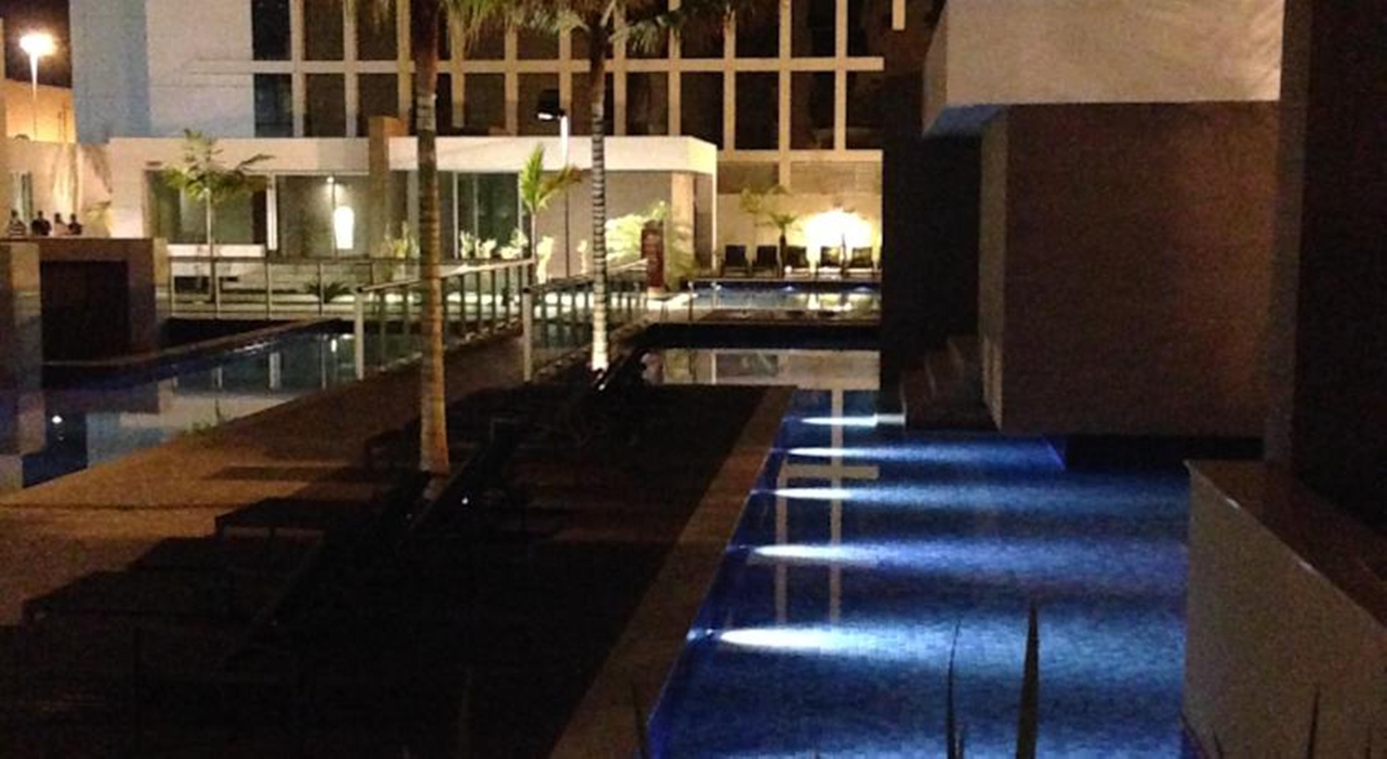 Jade Hotel Brasilia Candangolandia Εξωτερικό φωτογραφία The pool at the hotel